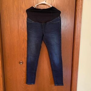 Isabel Maternity. Skinny jeans. 2/26R.